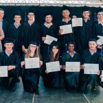 Photo d'un groupe d'étudiants ingénieurs de Supméca lors de la remise des diplômes en 2016