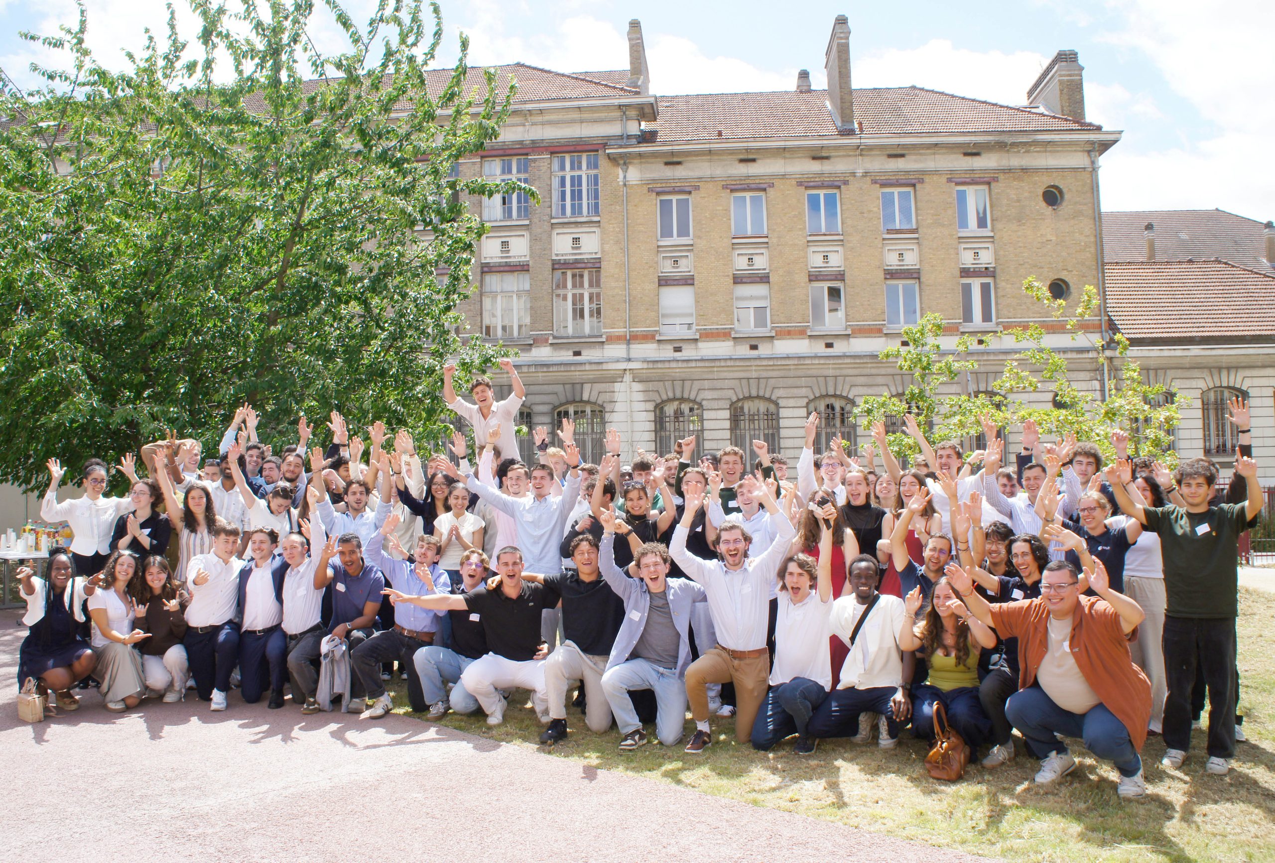 Photo de groupe des participants à l'évènement